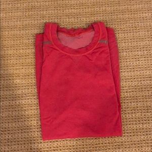 Lululemon men’s shirt
